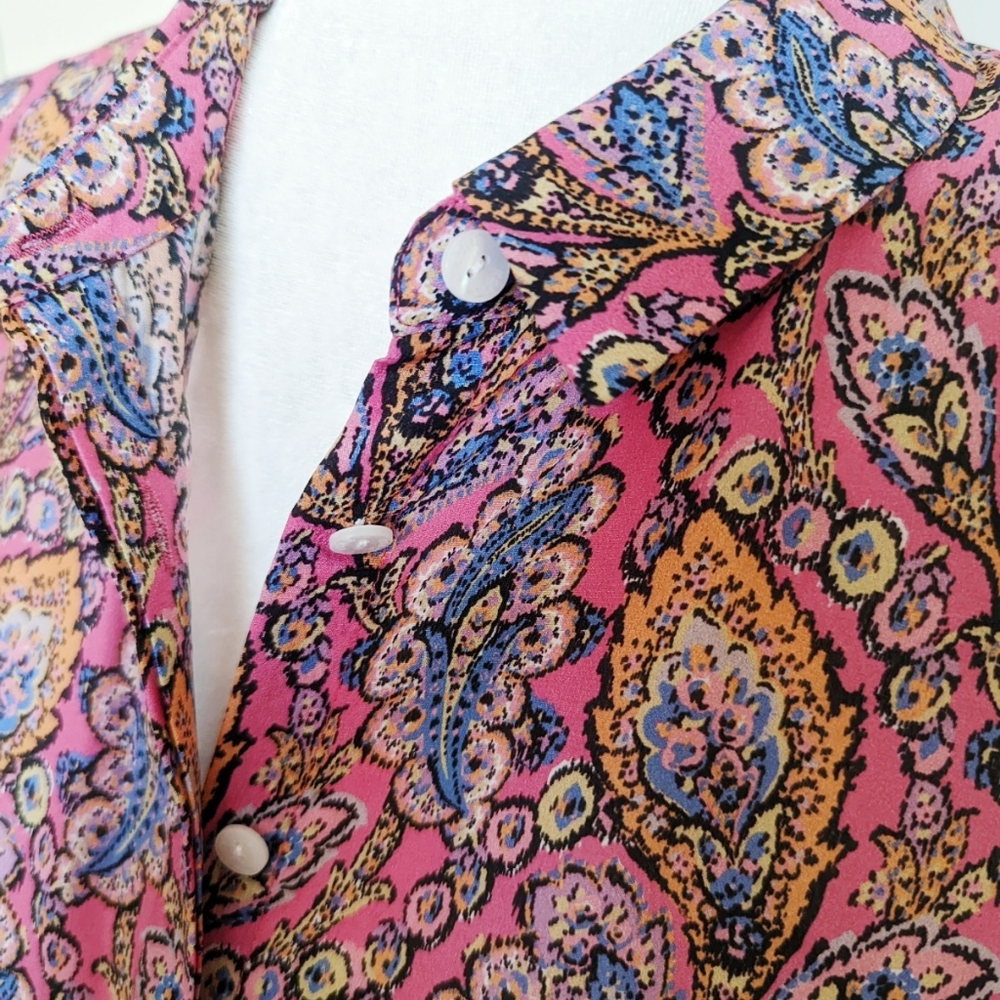 Thomas Pink sleeveless blouse